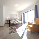 Magna Near The Strip With Bbq, Ac, Balcony, Parking, 4 Tvs And Free Wifi ヴィラ アルブフェイラ