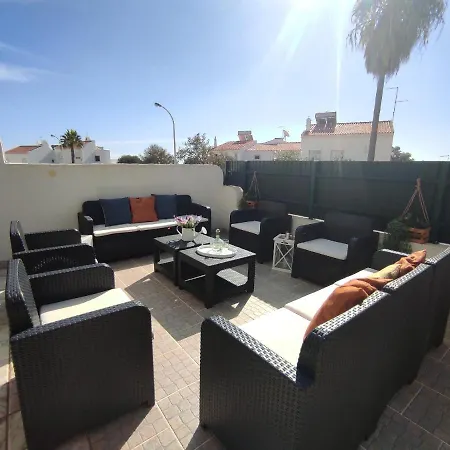 Magna Near The Strip With Bbq, Ac, Balcony, Parking, 4 Tvs And Free Wifi Villa *