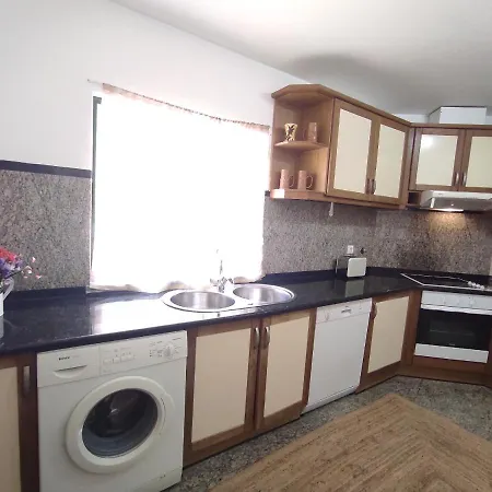 Magna Near The Strip With Bbq, Ac, Balcony, Parking, 4 Tvs And Free Wifi Villa Albufeira