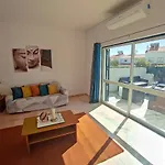 Magna Near The Strip With Bbq, Ac, Balcony, Parking, 4 Tvs And Free Wifi Albufeira