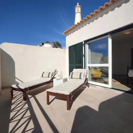 Magna Near The Strip With Bbq, Ac, Balcony, Parking, 4 Tvs And Free Wifi *