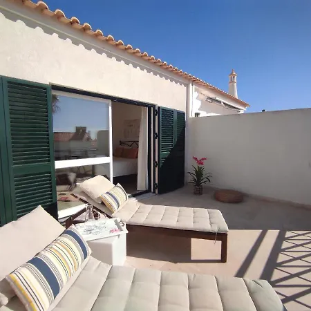 Vila Magna Near The Strip With Bbq, Ac, Balcony, Parking, 4 Tvs And Free Wifi *